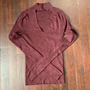 Choker Neck Express Sweater